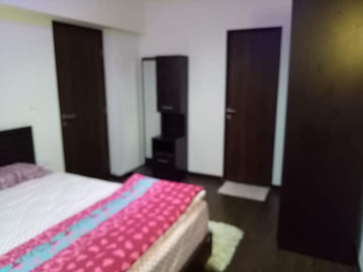 Cozy 1 BHK AC flat Scenic Beauty